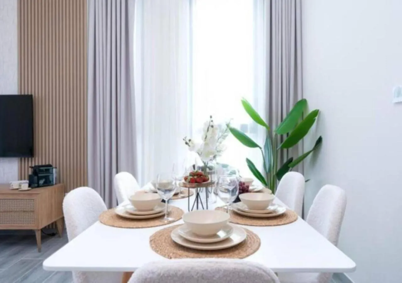 Elegant 2Br Mesk 1 Apt With Stunning Urban Views By Vibel Dubai Apartment