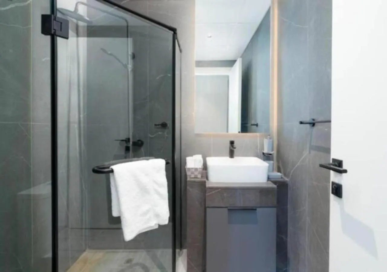 Elegant 2Br Mesk 1 Apt With Stunning Urban Views By Vibel Dubai United Arab Emirates
