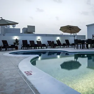 The View Al Barsha Apartamento